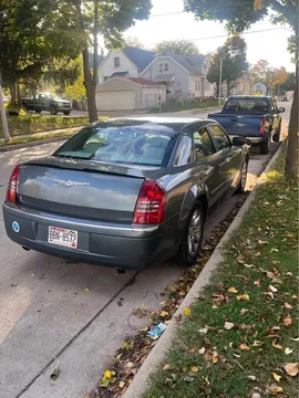 2005 Chrysler 300 300C Sedan 4D