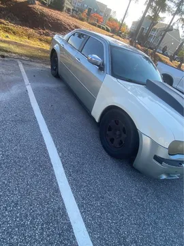 2005 Chrysler 300 300C Sedan 4D