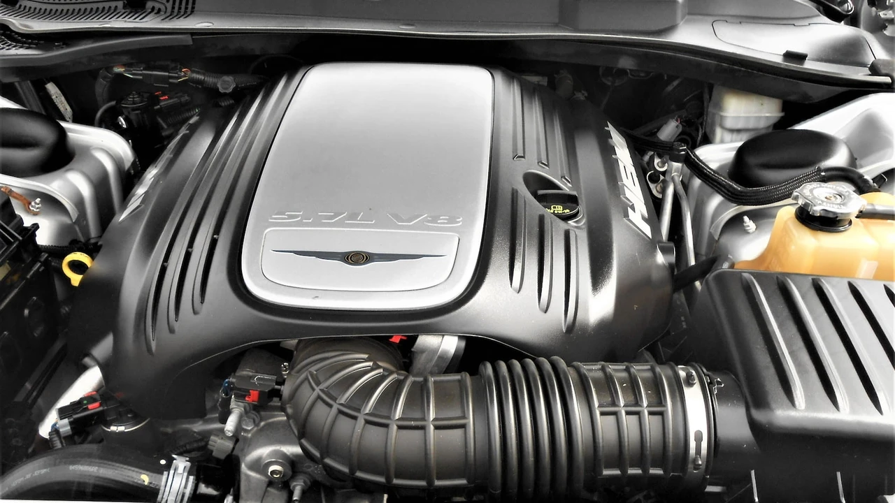 2005 Chrysler 300 (2005-2023) - Image 7 of 20
