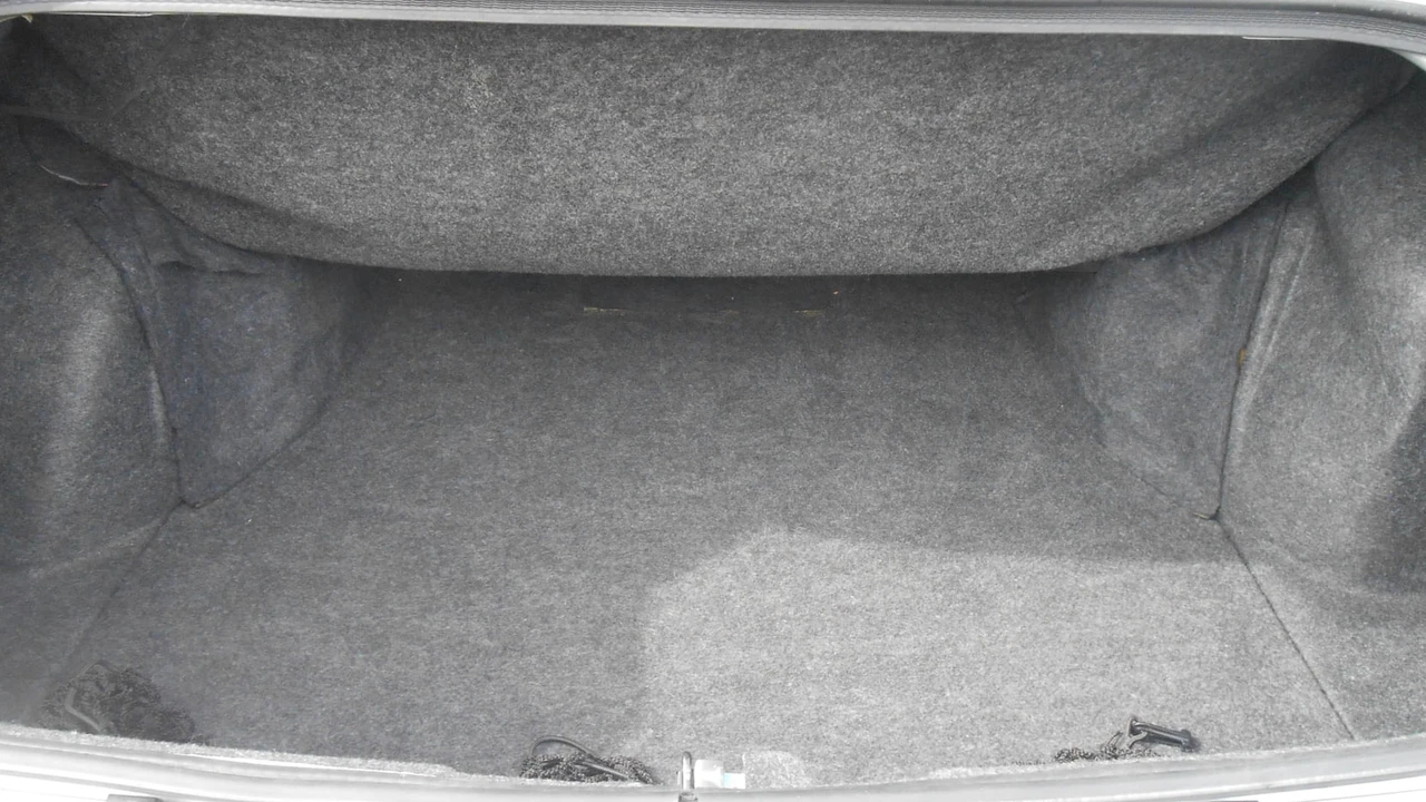 2005 Chrysler 300 (2005-2023) - Image 12 of 20