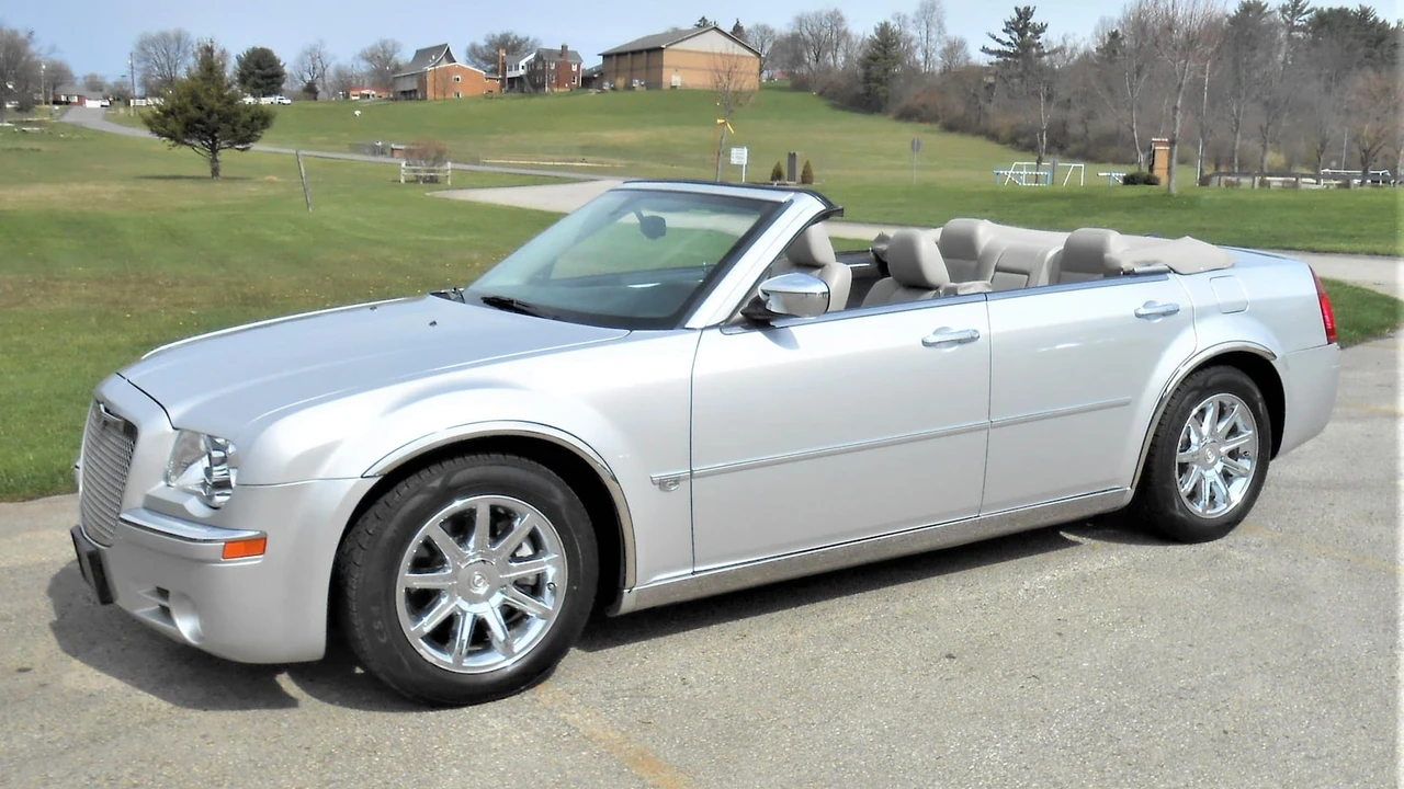 2005 Chrysler 300 (2005-2023) - Image 16 of 20