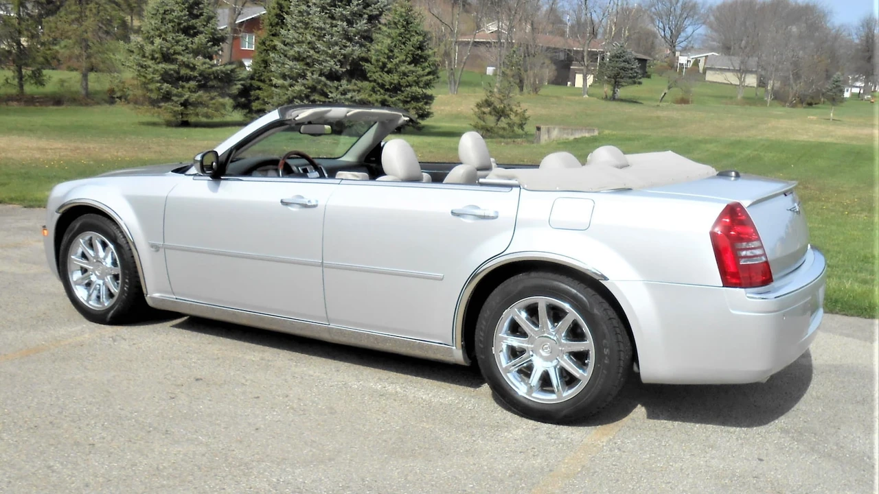 2005 Chrysler 300 (2005-2023) - Image 18 of 20