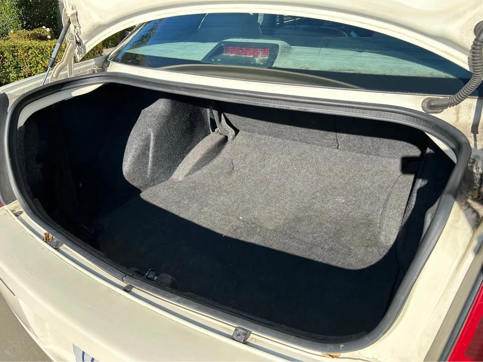 2005 Chrysler 300 (2005-2023) - Image 10 of 11