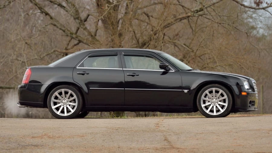 2005 Chrysler 300 (2005-2023) - Image 2 of 12