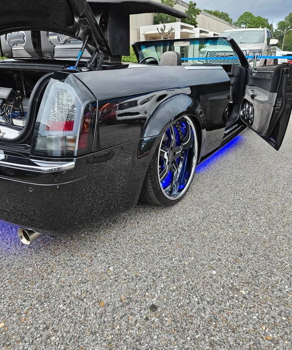 2005 Chrysler - Image 16 of 23