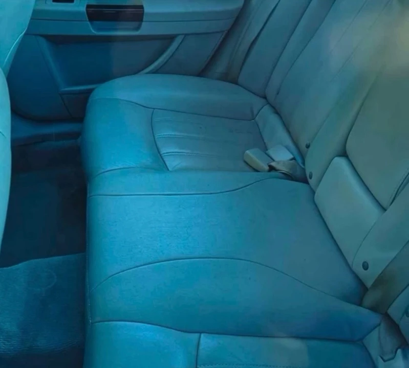 2005 Chrysler 300 (2005-2023) - Image 5 of 6