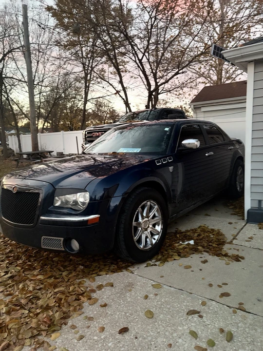 2005 Chrysler 300 (2005-2023) - Image 3 of 8