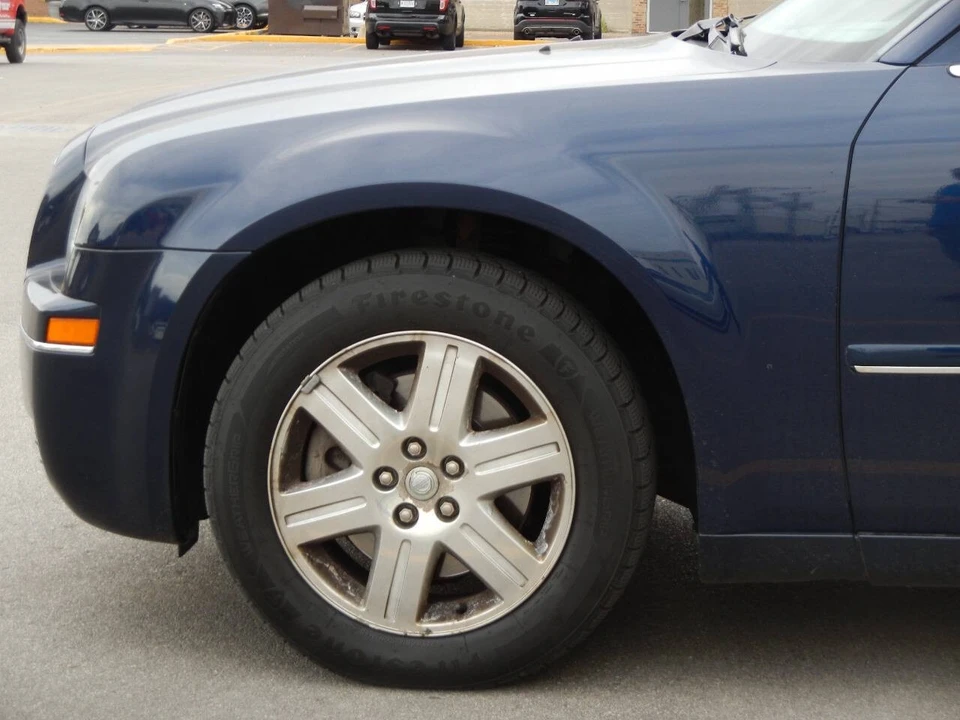 2005 Chrysler 300 (2005-2023) - Image 12 of 21