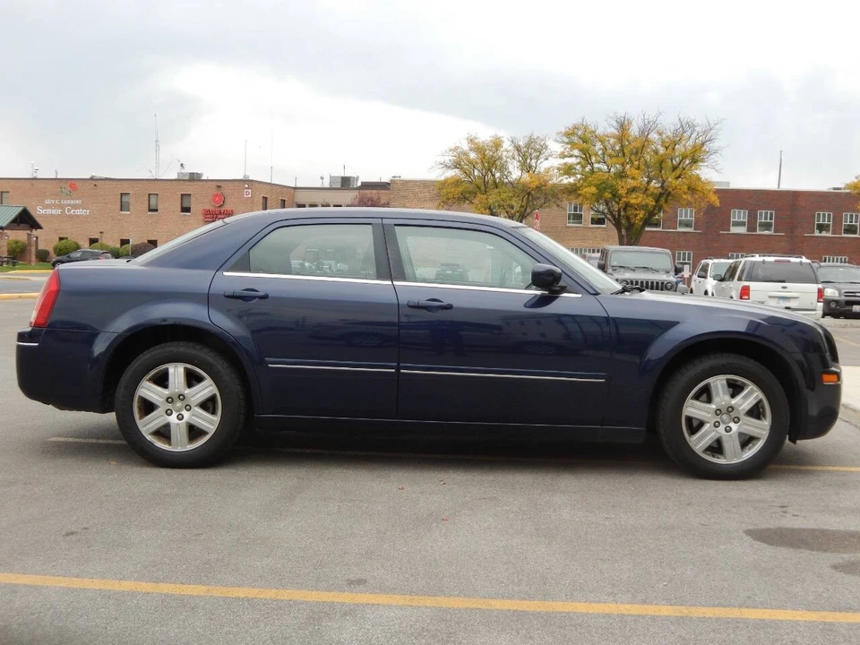 2005 Chrysler 300 (2005-2023) - Image 20 of 21