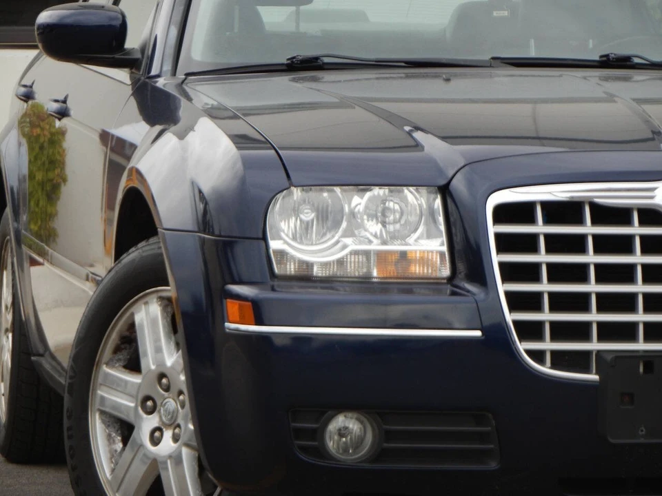2005 Chrysler 300 (2005-2023) - Image 6 of 21