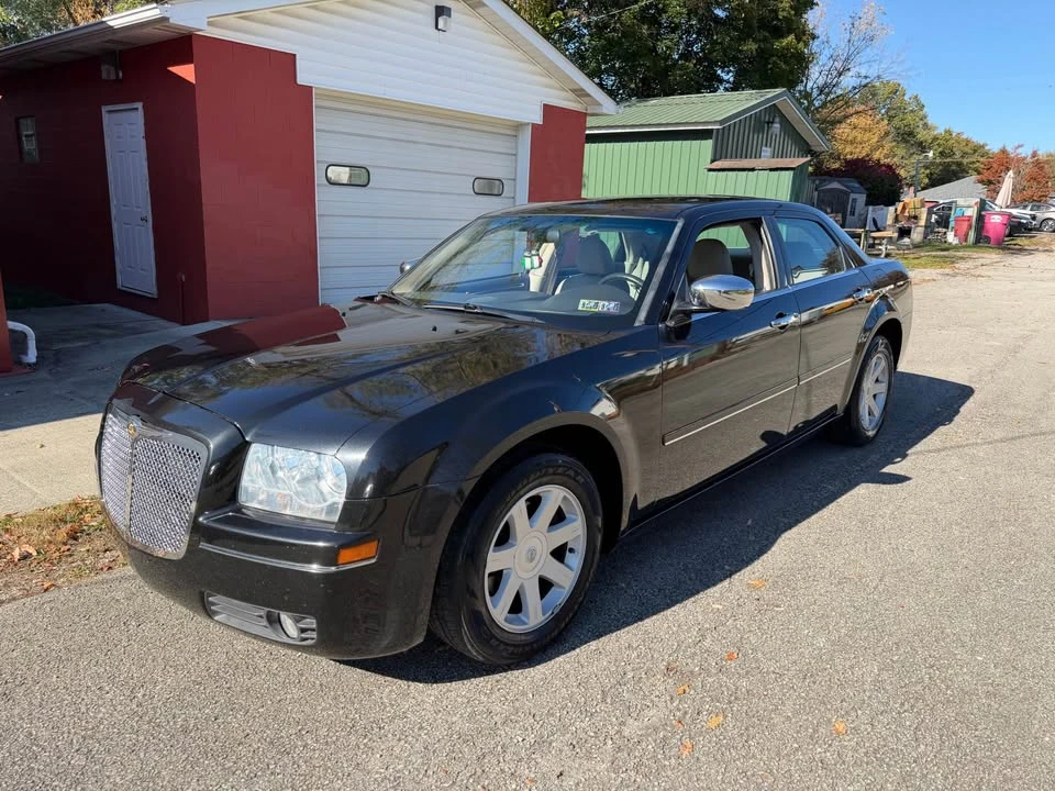 2005 Chrysler 300 (2005-2023) - Image 2 of 6