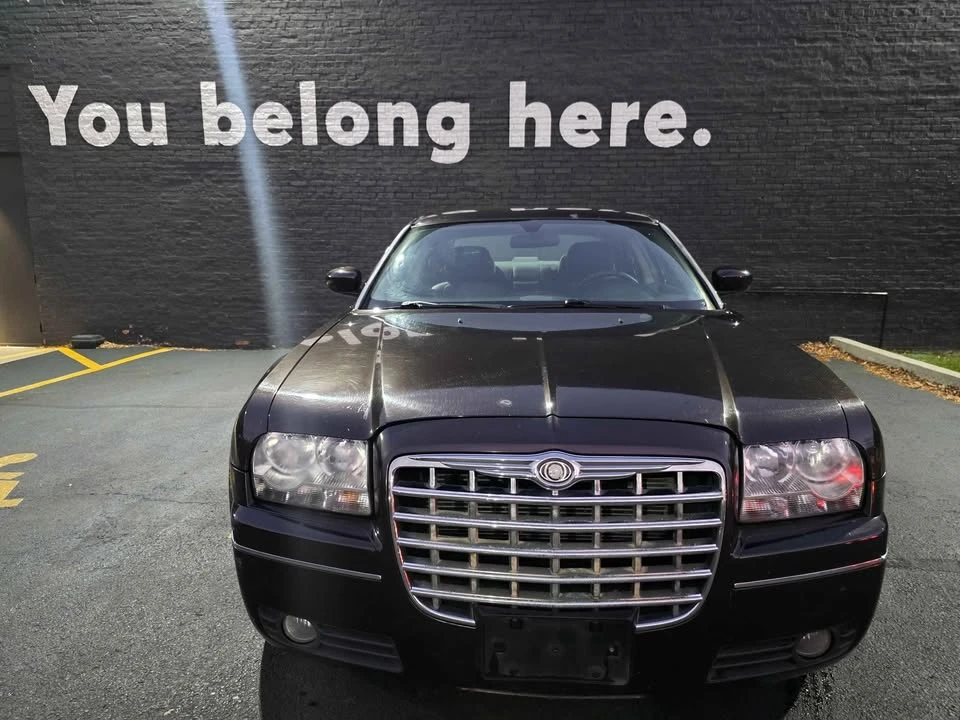 2005 Chrysler 300 (2005-2023) - Image 2 of 19