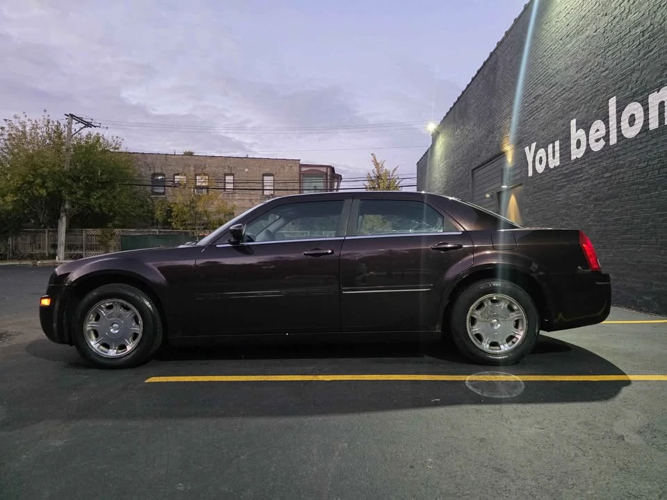 2005 Chrysler 300 (2005-2023) - Image 7 of 19