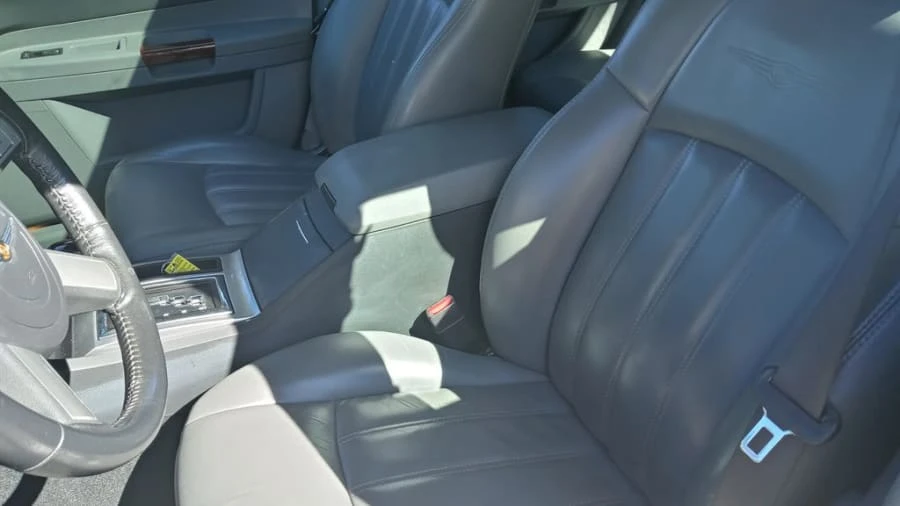 2005 Chrysler 300 (2005-2023) - Image 5 of 15