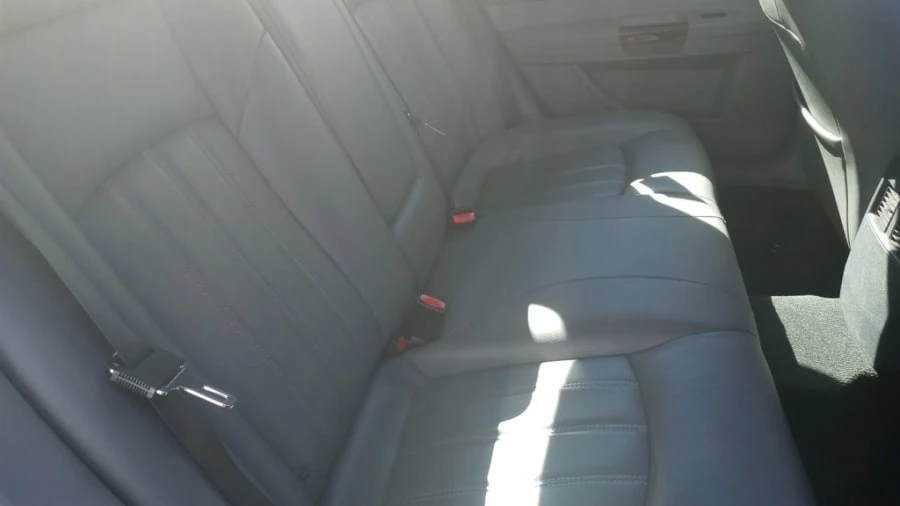 2005 Chrysler 300 (2005-2023) - Image 6 of 15