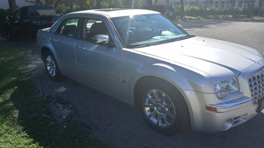 2005 Chrysler 300 (2005-2023) - Image 15 of 15