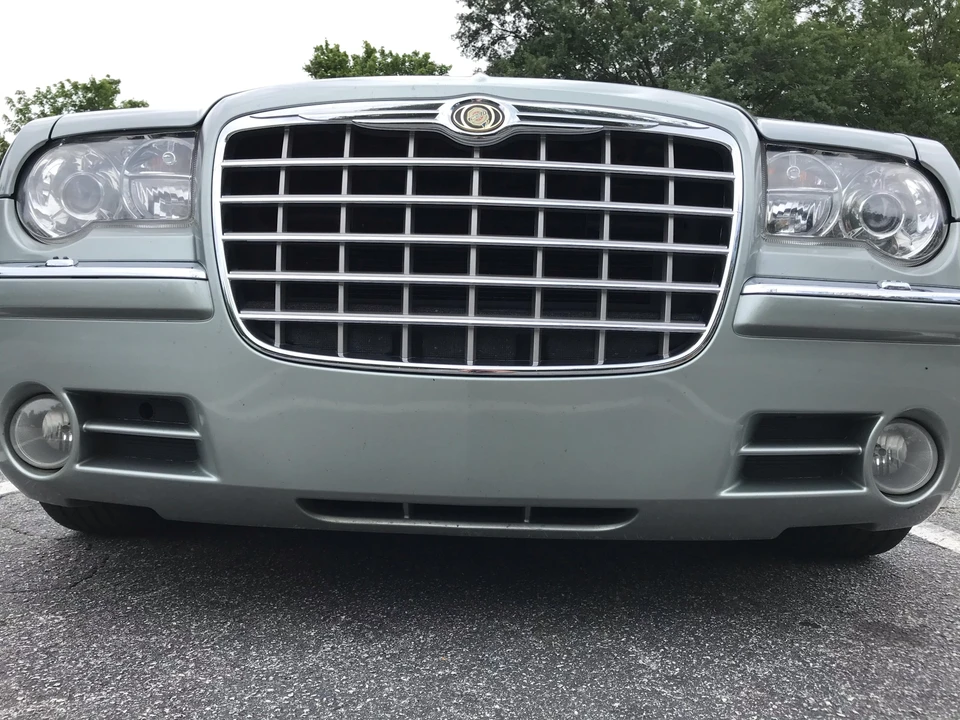 2005 Chrysler 300 (2005-2023) - Image 14 of 31