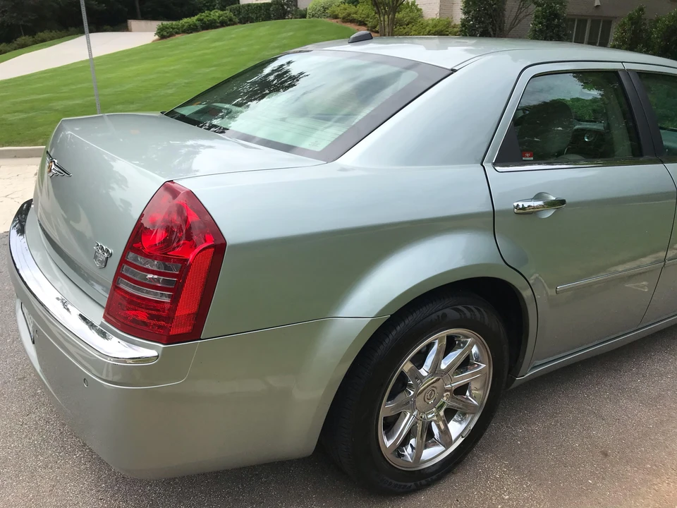 2005 Chrysler 300 (2005-2023) - Image 20 of 31