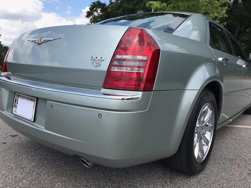 2005 Chrysler 300 (2005-2023) - Image 19 of 31