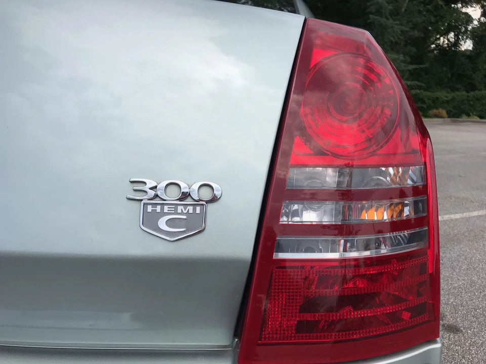 2005 Chrysler 300 (2005-2023) - Image 31 of 31