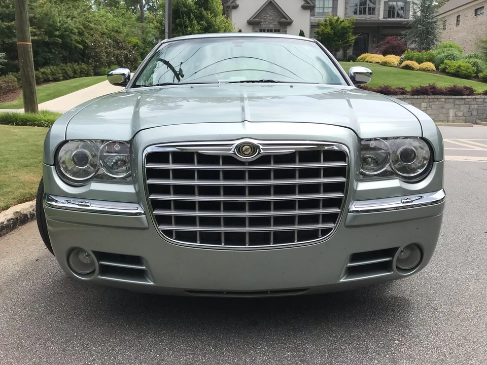2005 Chrysler 300 (2005-2023) - Image 24 of 31