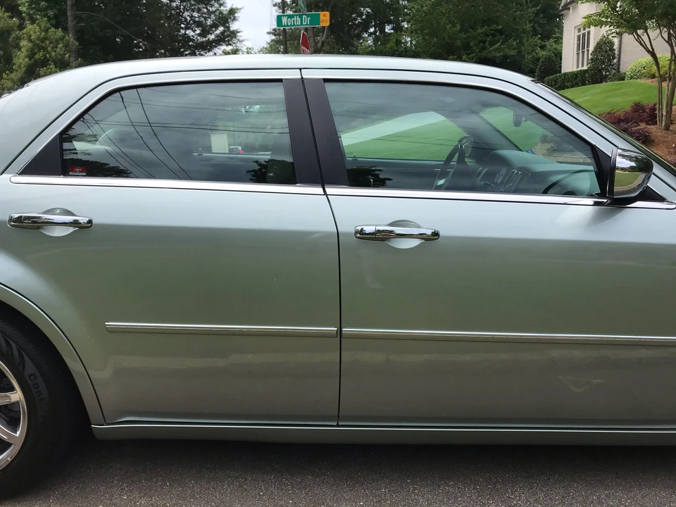 2005 Chrysler 300 (2005-2023) - Image 21 of 31