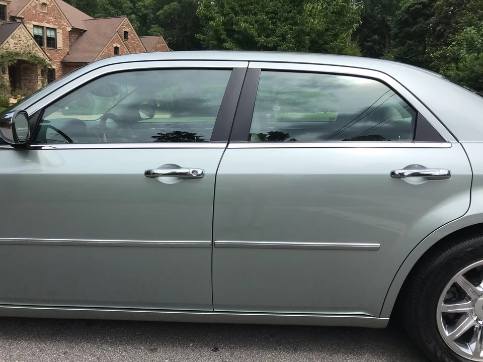 2005 Chrysler 300 (2005-2023) - Image 16 of 31