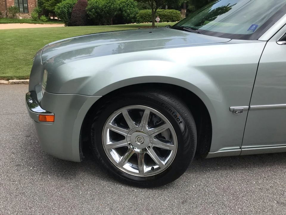 2005 Chrysler 300 (2005-2023) - Image 15 of 31