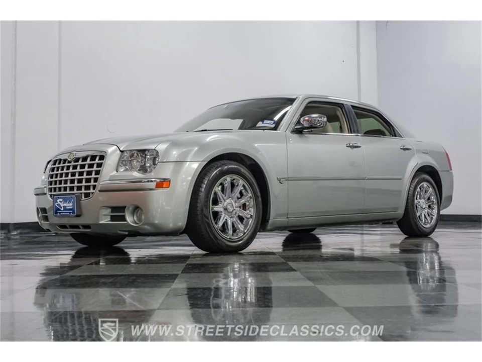 2005 Chrysler 300 (2005-2023) - Image 21 of 31