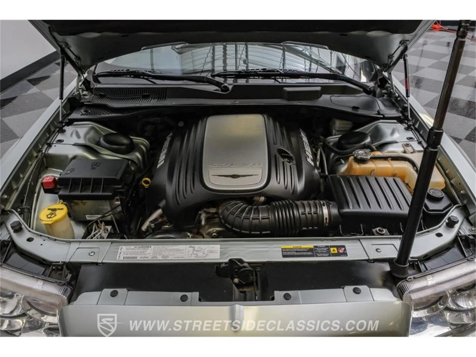 2005 Chrysler 300 (2005-2023) - Image 3 of 31