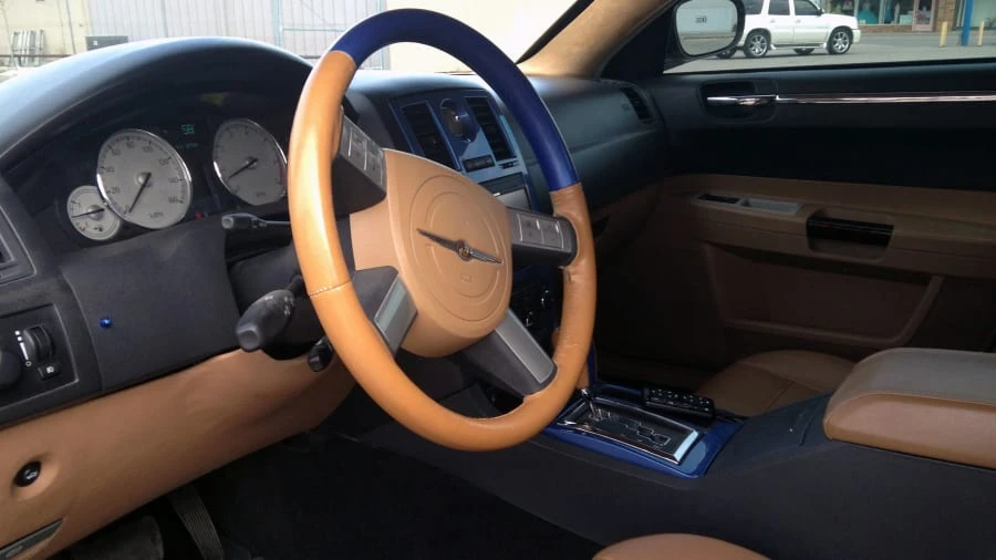 2005 Chrysler 300 (2005-2023) - Image 4 of 9