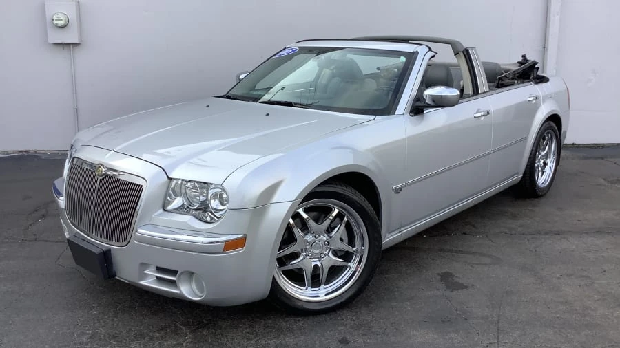 2005 Chrysler 300 (2005-2023) - Image 15 of 19