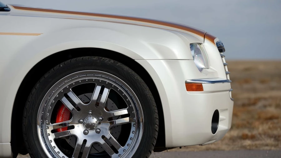 2005 Chrysler 300 (2005-2023) - Image 8 of 20