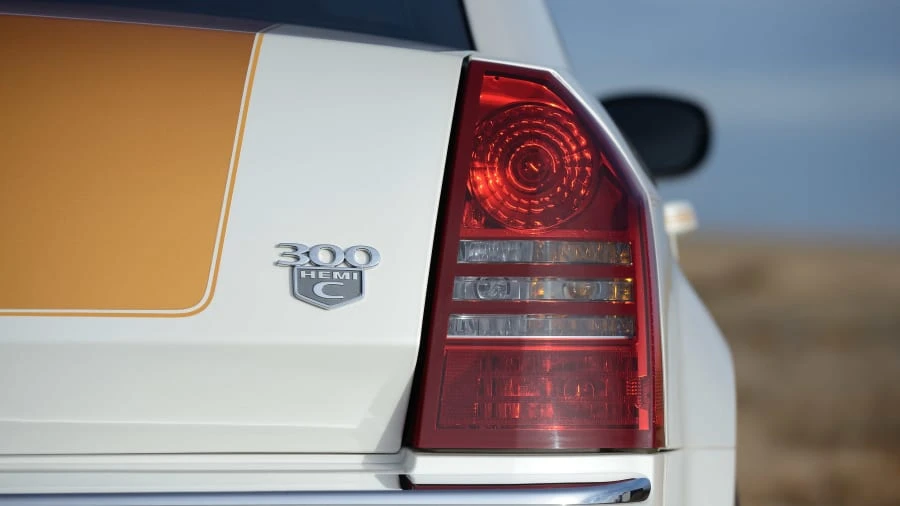 2005 Chrysler 300 (2005-2023) - Image 16 of 20