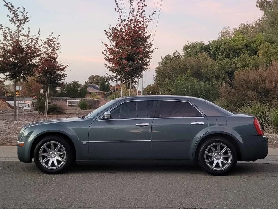 2005 Chrysler 300 (2005-2023) - Image 4 of 11