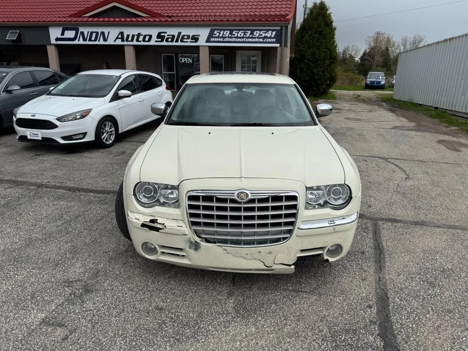 2005 Chrysler 300 (2005-2023) - Image 11 of 15