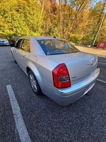 2005 Chrysler 300 (2005-2023) - Image 3 of 7