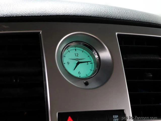2005 Chrysler 300 (2005-2023) - Image 15 of 21
