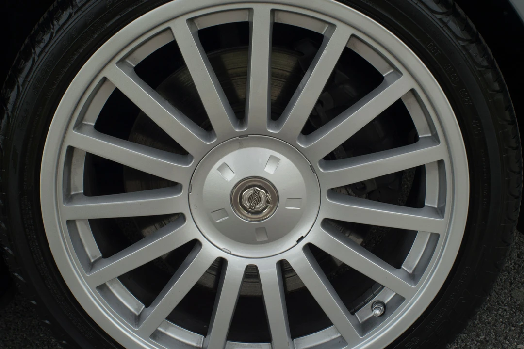 2005 Chrysler Crossfire - Image 5 of 31