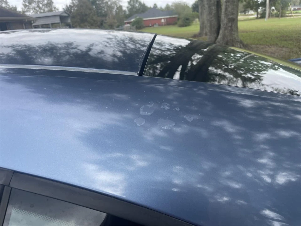 2005 Chrysler Crossfire - Image 17 of 29