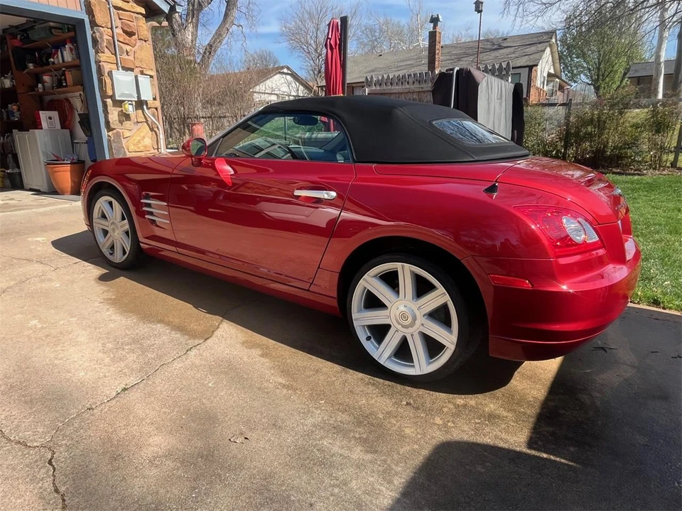 2005 Chrysler Crossfire - Image 2 of 7