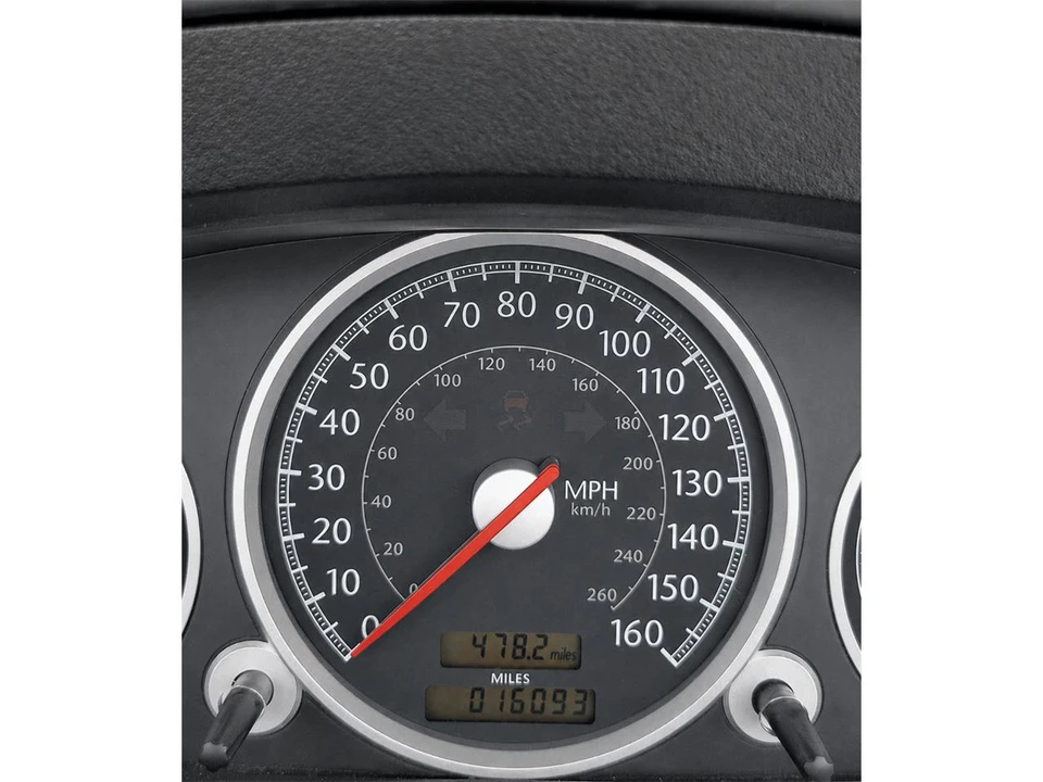 2005 Chrysler Crossfire - Image 5 of 9