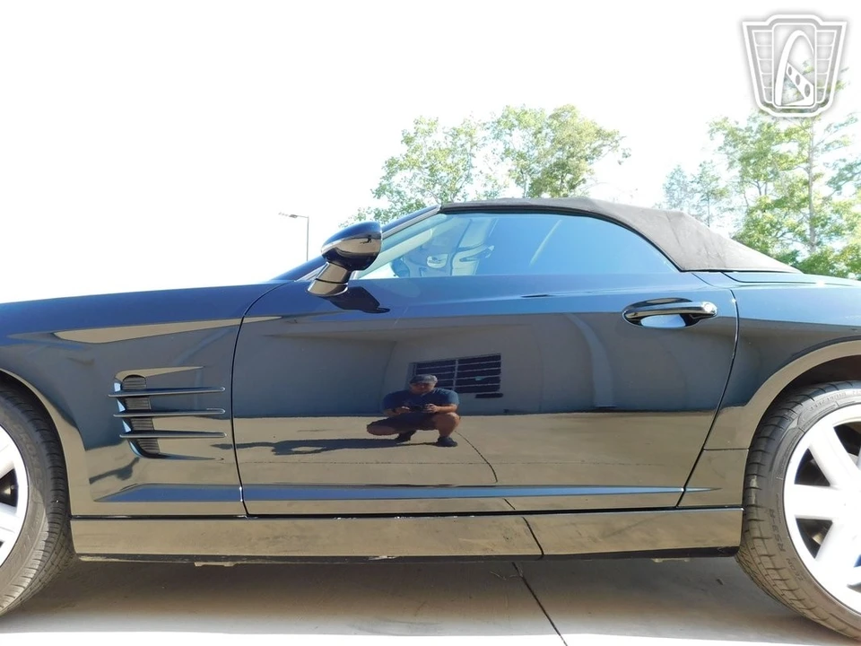 2005 Chrysler Crossfire - Image 14 of 21