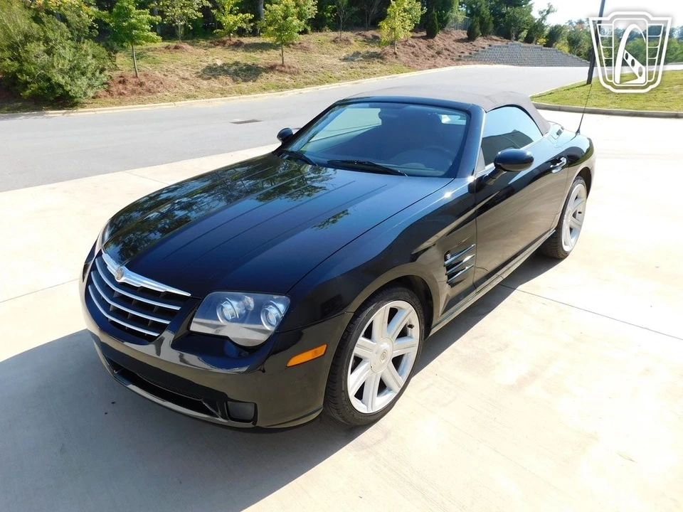 2005 Chrysler Crossfire - Image 10 of 12