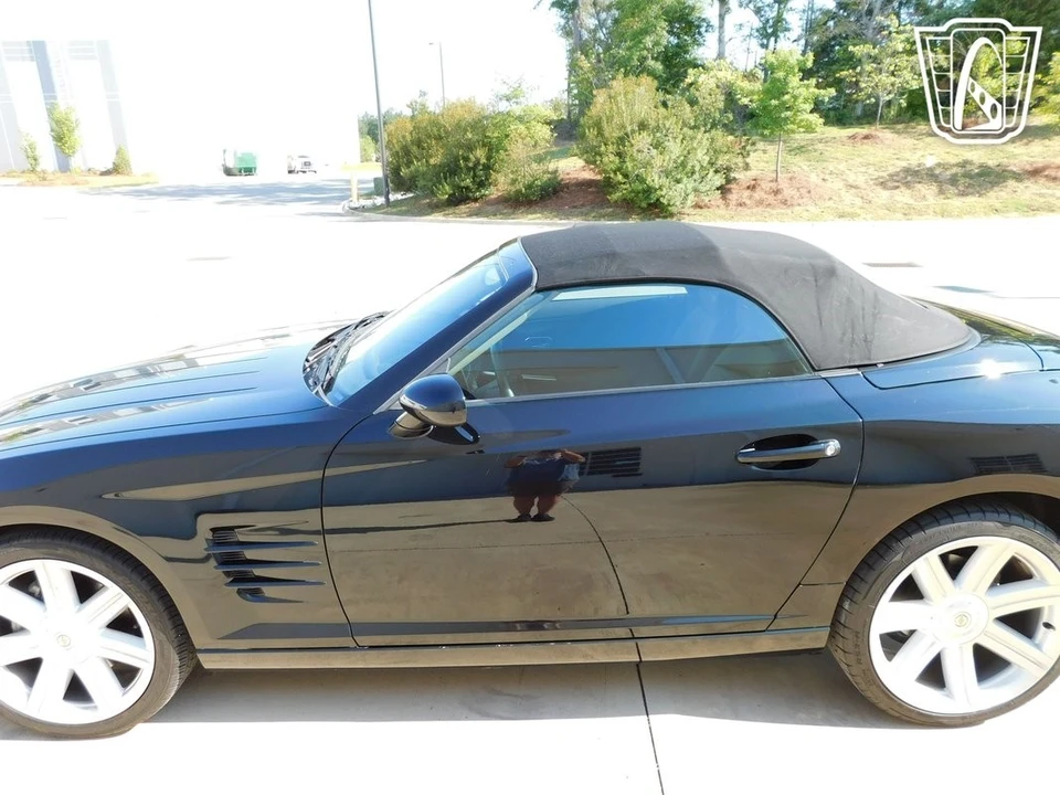 2005 Chrysler Crossfire - Image 16 of 21