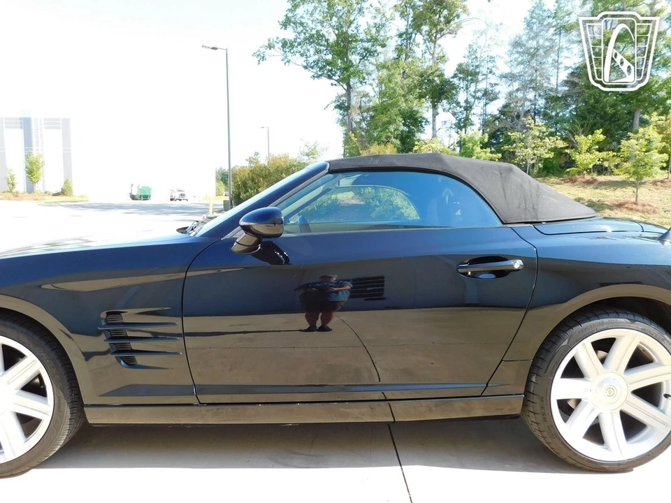 2005 Chrysler Crossfire - Image 15 of 21