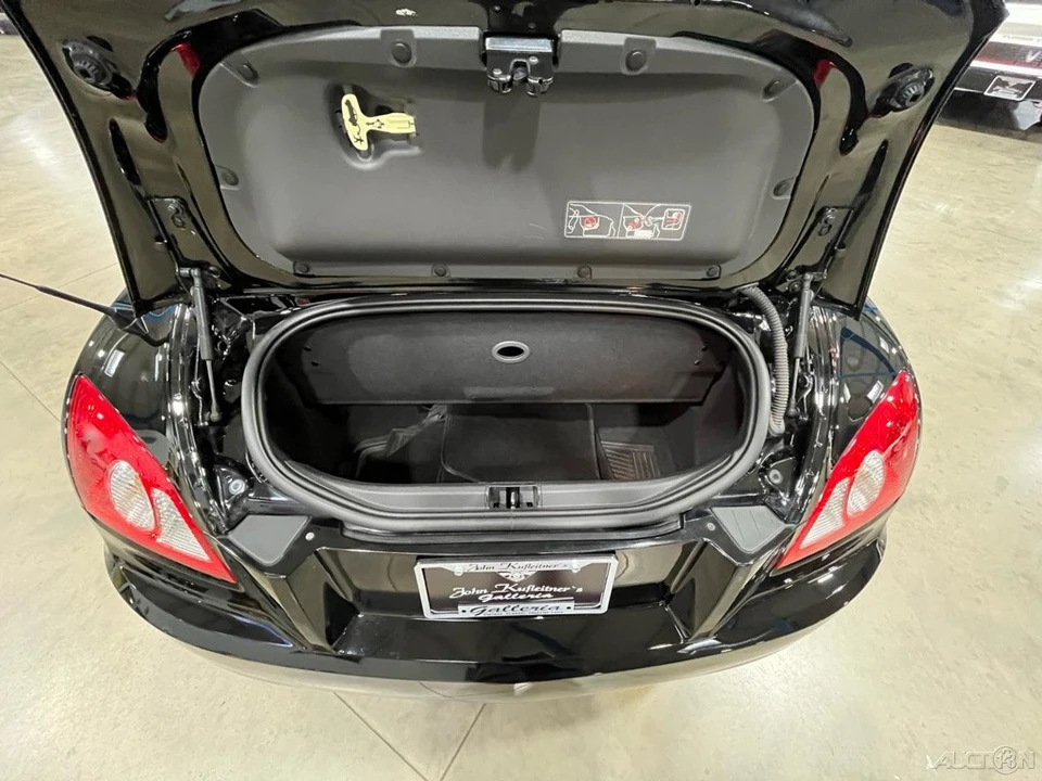 2005 Chrysler Crossfire - Image 14 of 24
