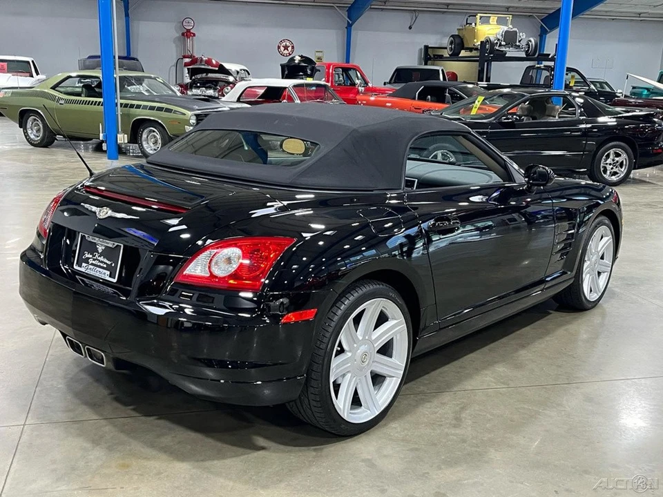 2005 Chrysler Crossfire - Image 5 of 24