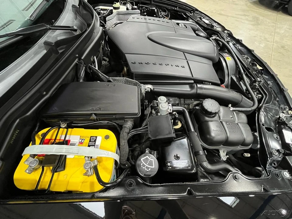 2005 Chrysler Crossfire - Image 15 of 24