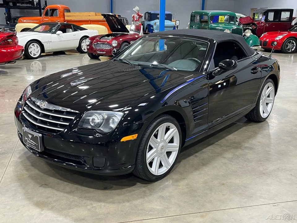 2005 Chrysler Crossfire - Image 6 of 24
